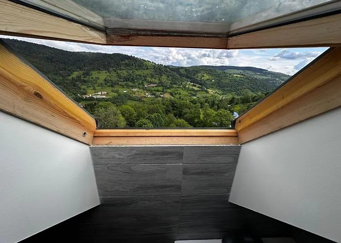 Bois De Rose Апартаменты Ла-Бресс